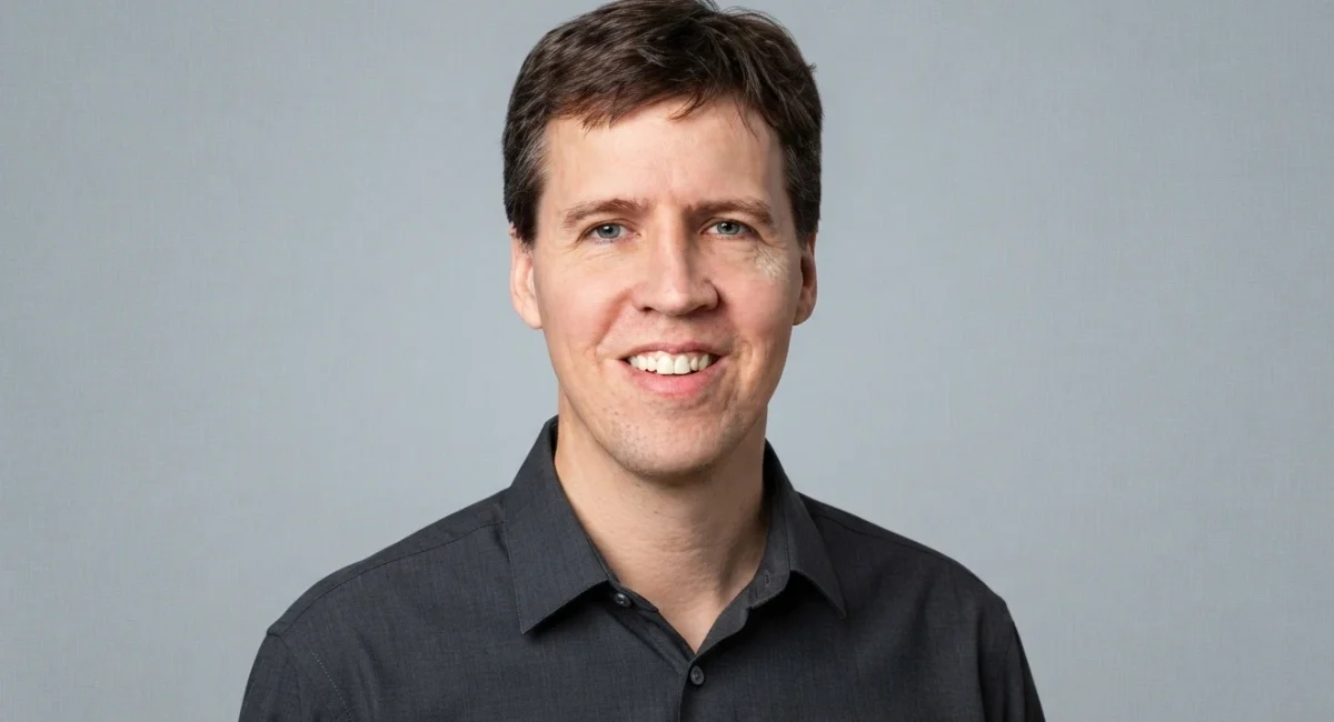 Jeff Kinney, creator of Diary of a Wimpy Kid, smiling confidently — estimated net worth of $150 million in 2026